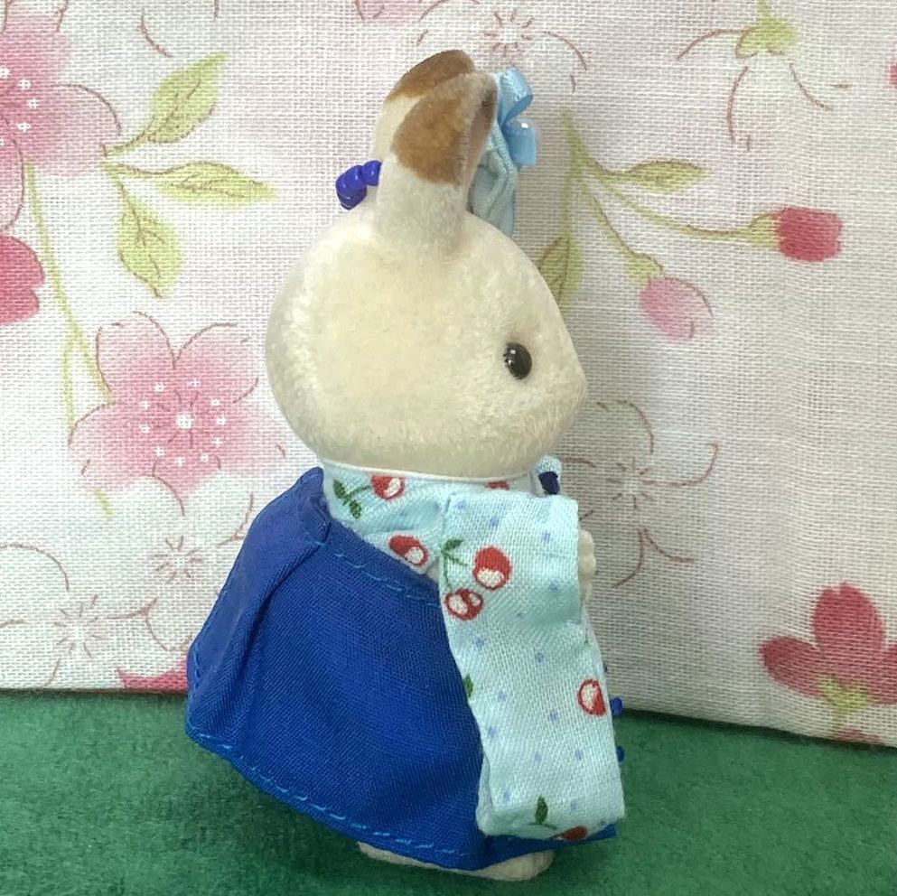 KIMONO HAKAMA FAIT MAIN POUR FILLE BLEU CERISE Fait main au Japon