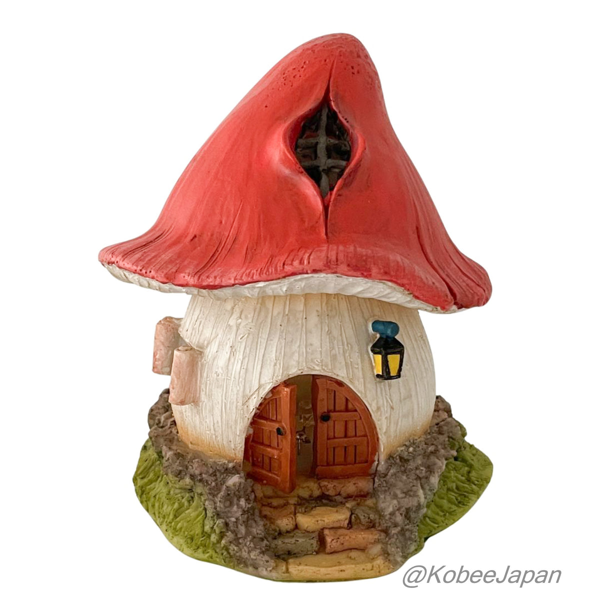 Mushroom House - Bell Roof Natural Kitchen