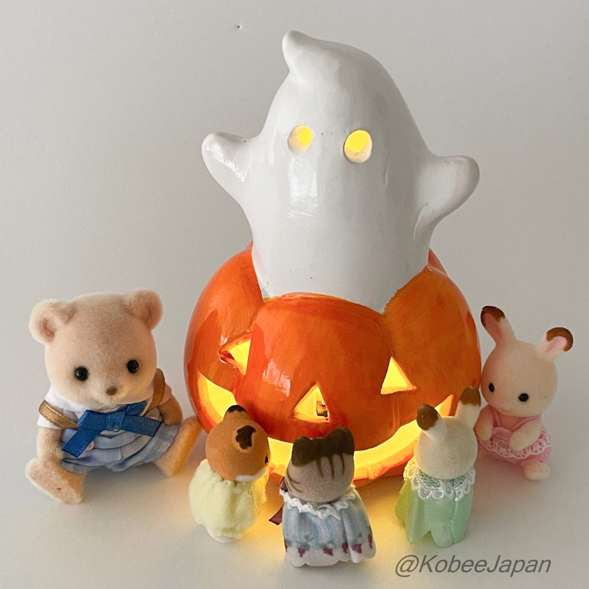 Light-Up Pumpkin with Popping-Out Ghost Natural Kitchen