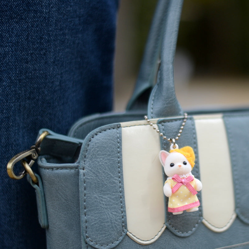 Key Chain Chihuahua فستان أصفر 6027 عائلات سيلفانيان كاليكو كريترز