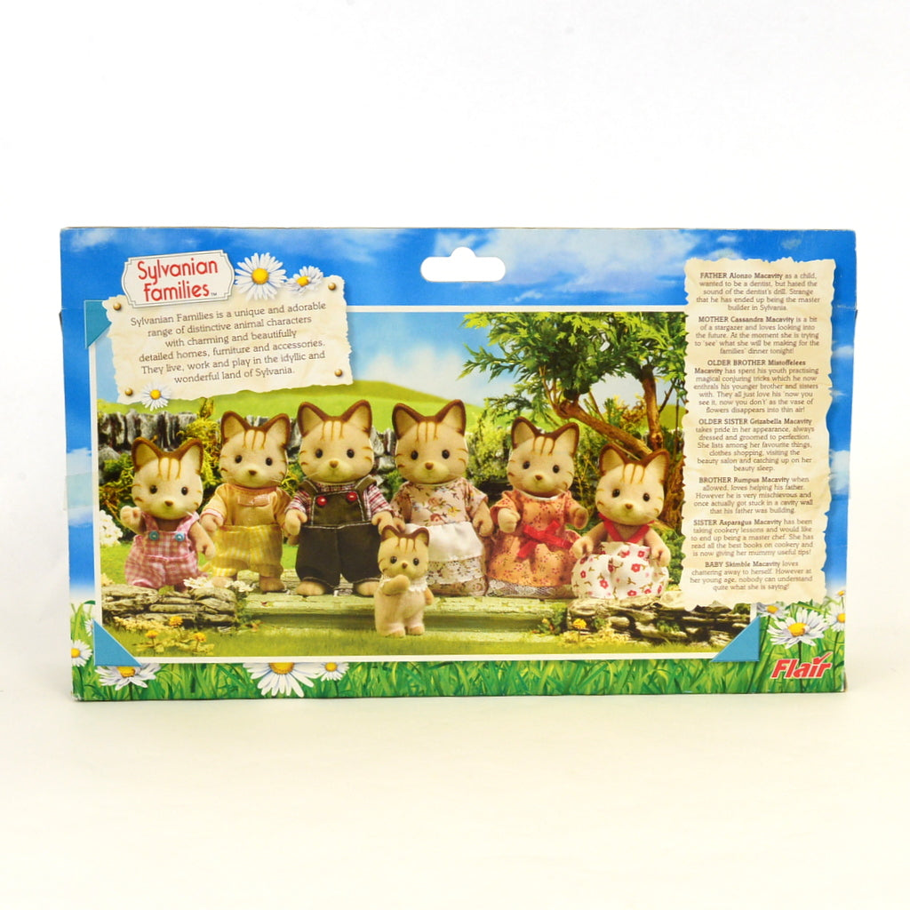 Celebration Cat Family 4405 Sylvanian Families Calico Critters