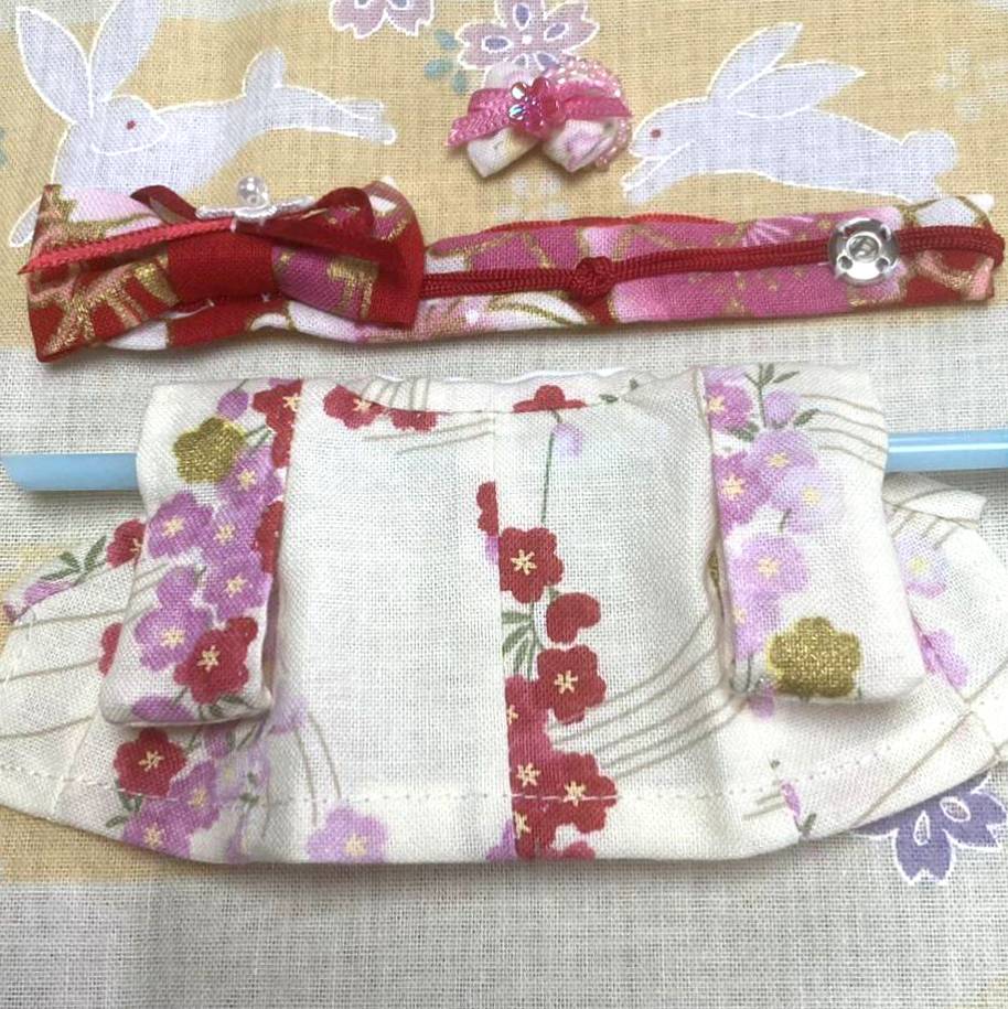 KIMONO FAIT MAIN POUR MÈRE BLANC/ROSE/ROUGE Fait main au Japon