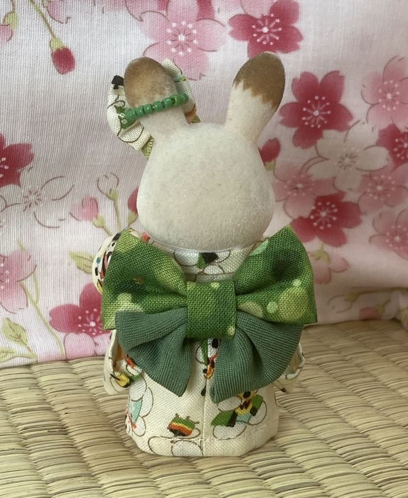 كيمونو يدوي الصنع للأم أبيض/أخضر دمية تقليدية يابانية يدوية الصنع