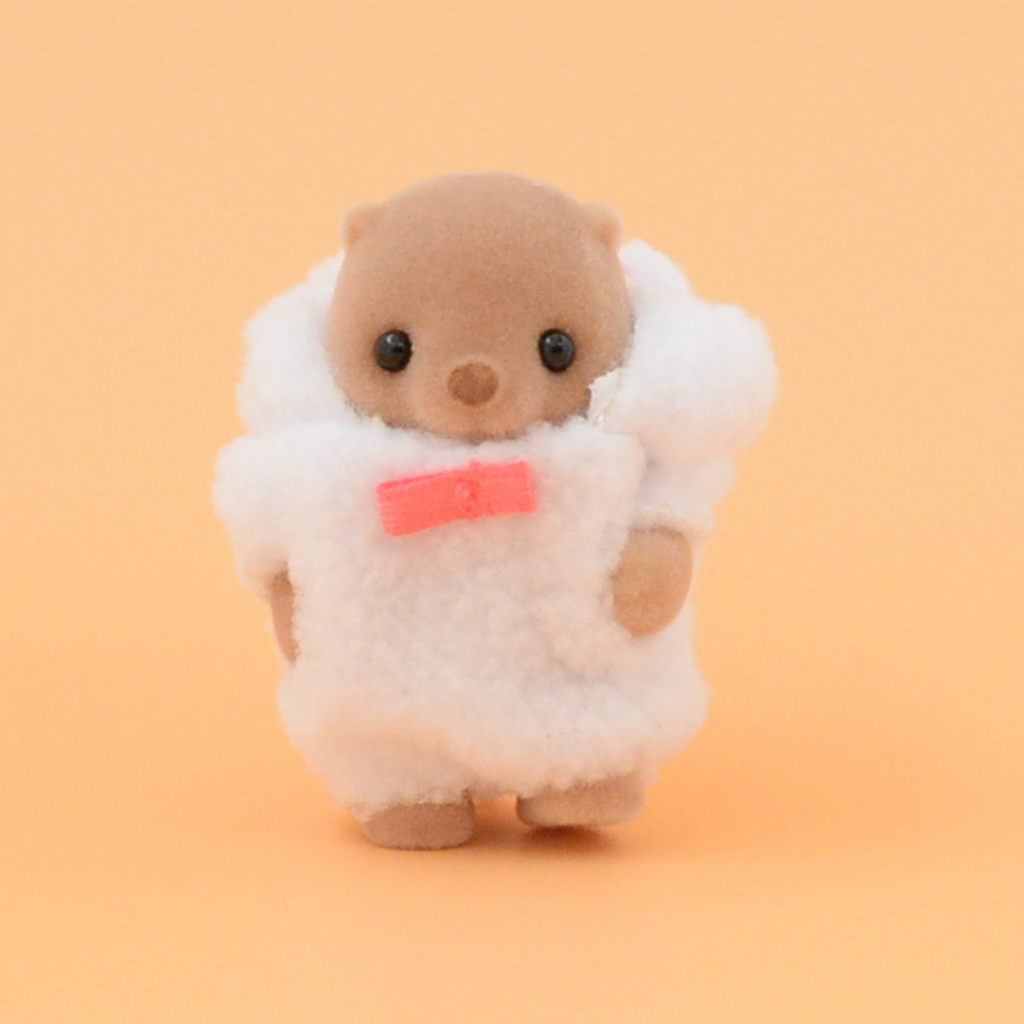 35th Anniversary Sea Otter Baby In White Cat Costume 2020 14526 عائلات سيلفانيان كالكو كريترز