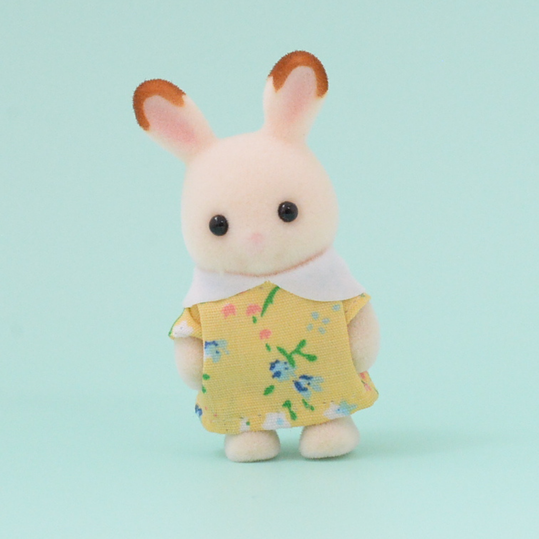 Sylvanian park Ibaraido Bébé Lapin Chocolat Jaune 2021 Sylvanian Families Calico Critters