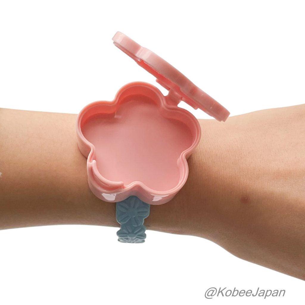 Bracelet de fleurs McDONALD'S