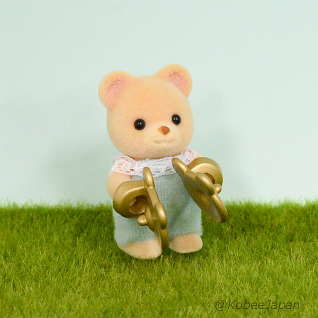 Serie Baby Recital 3 Oso con Platillos Sylvanian Families Calico Critters