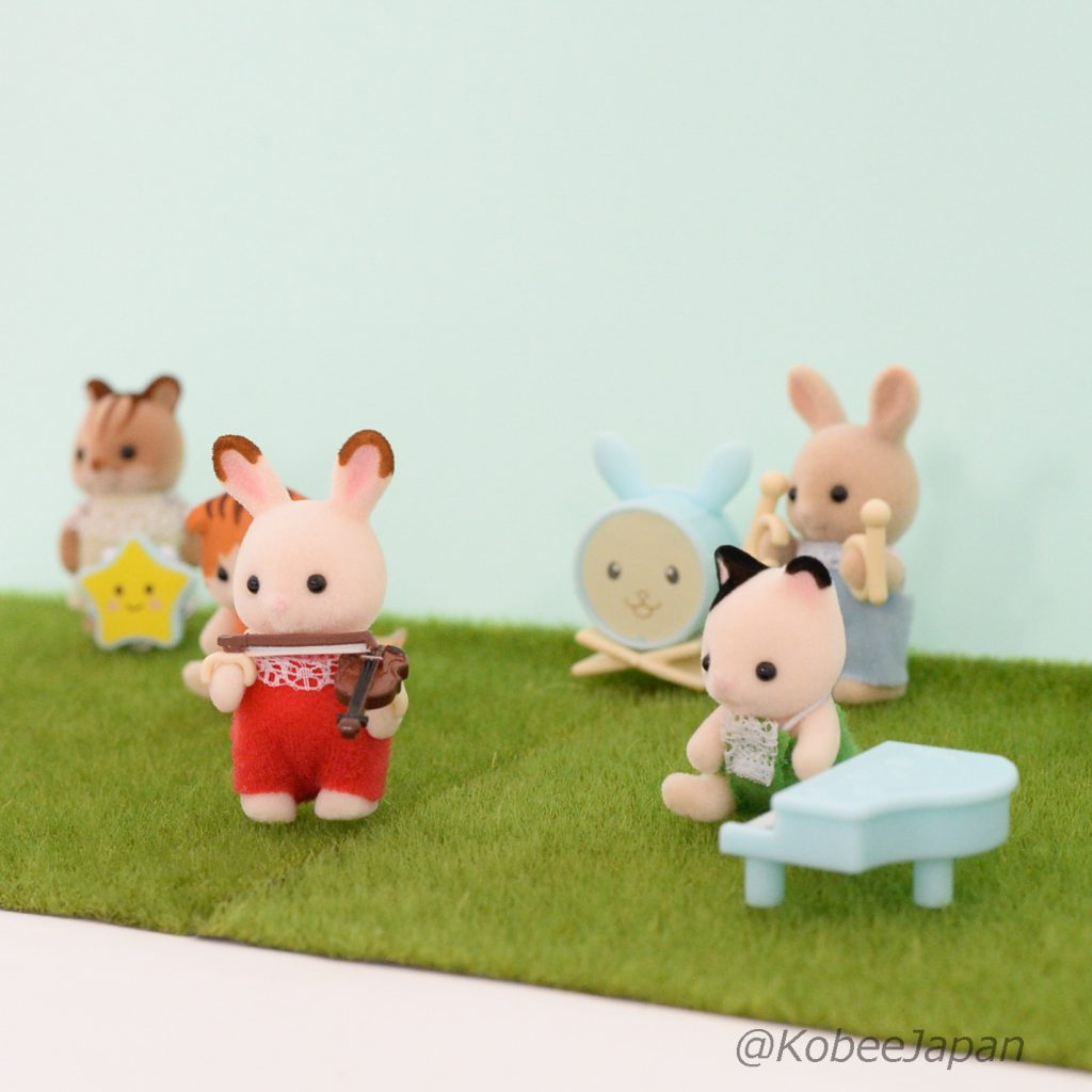 Baby Recital Series Complete 8 Figure Set Sylvanian Families Calico Critters