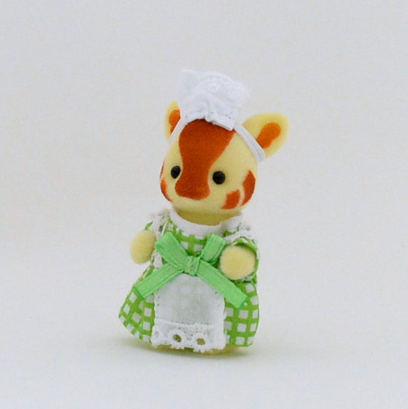 Forest Kitchen Baby Giraffe Waitress 2021 Sylvanian Families Calico Critters