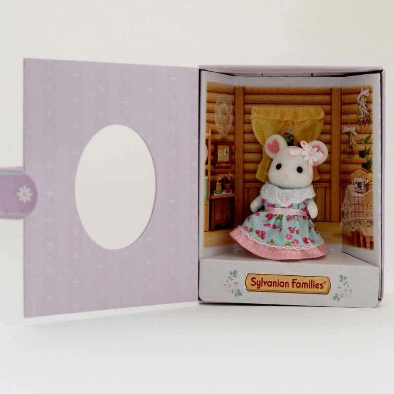 Fan Club Figure Collectors Gift Box Marshmallow Mouse 2019 Sylvanian Families Calico Critters