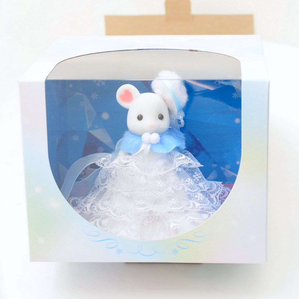 Marshmallow Mouse Girl In A Snow Dress Sylvanian Families Calico Critters