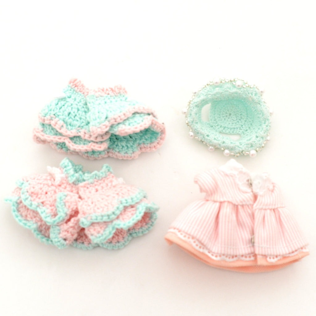 ENSEMBLE DE ROBE FAIT MAIN POUR MÈRE ET FILLE fait main