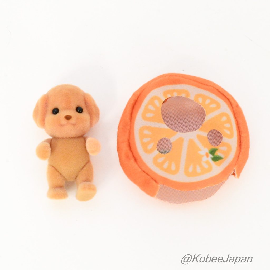 Fiesta de Frutas para Bebés Serie 2 Caniche Juguete Bebé 2023 Familias Sylvanian Calico Critters