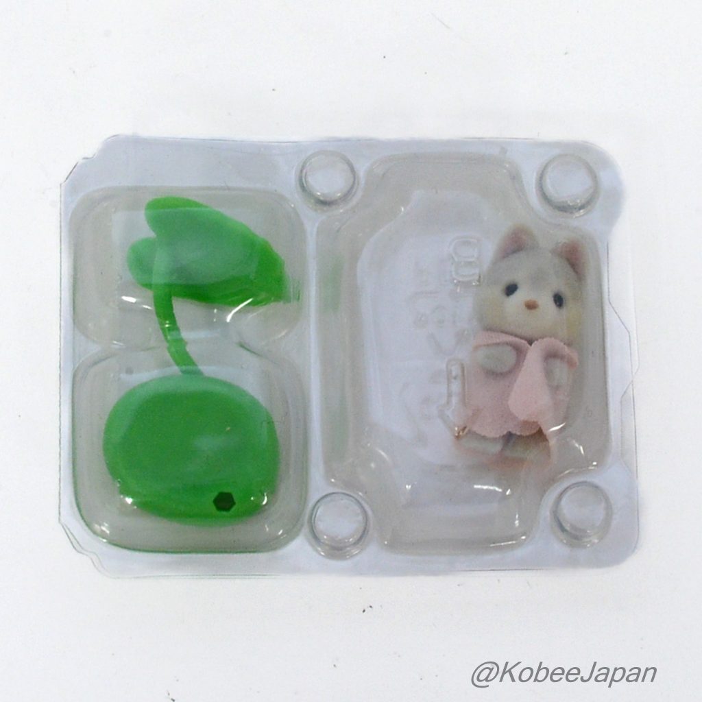 Lets Play in the Forest Series Husky Dog Little Baby 2023 Sylvanian Families Calico Critters