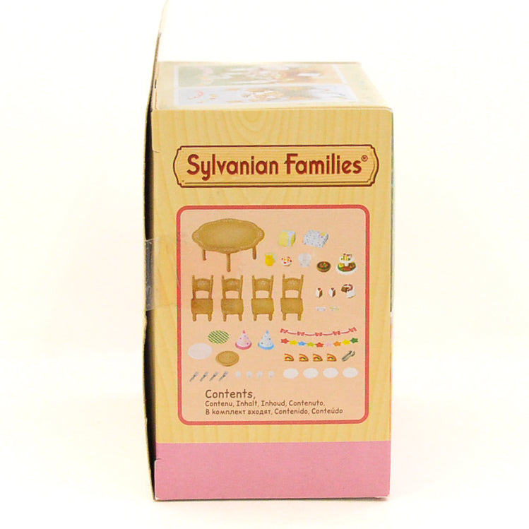 Set de fiesta de más de 40 piezas 4269 Sylvanian Families Calico Critters
