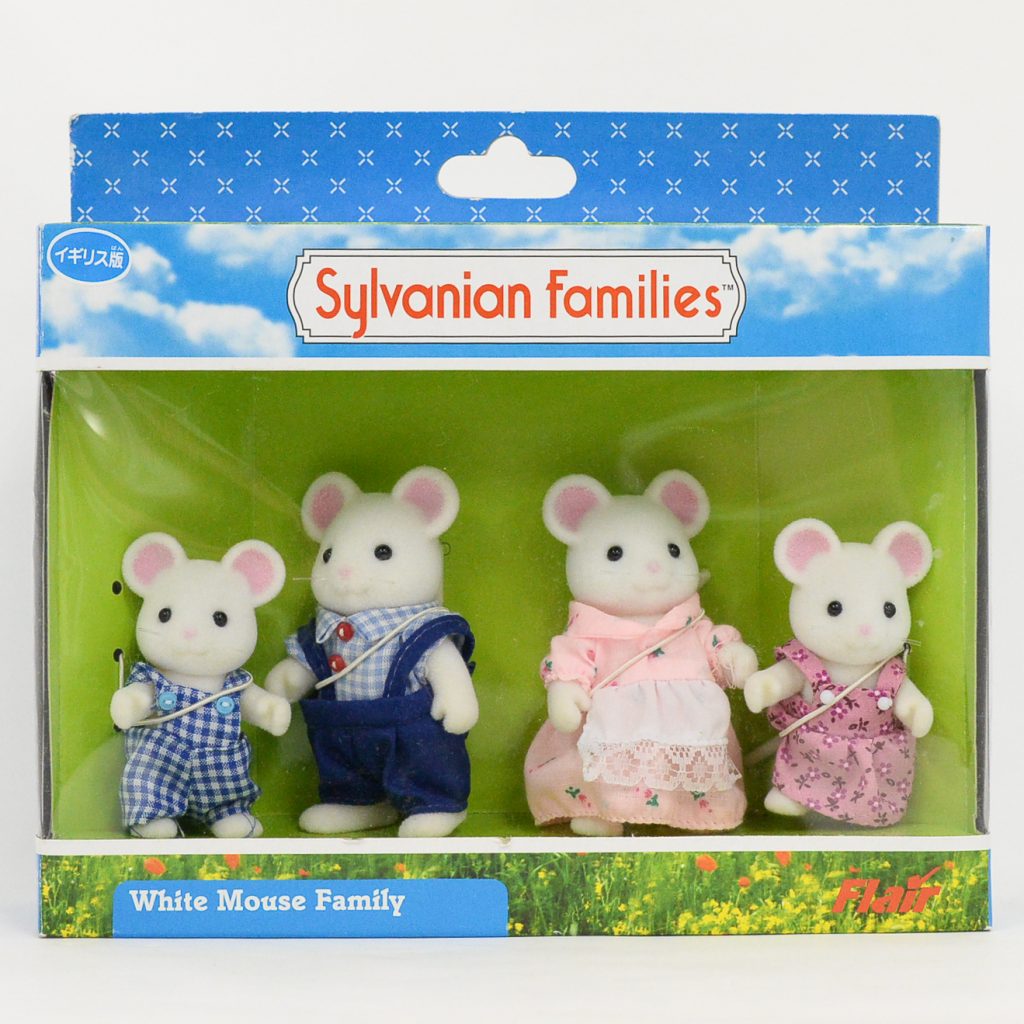 White Mouse Family Flair Sylvanian Families Calico Critters