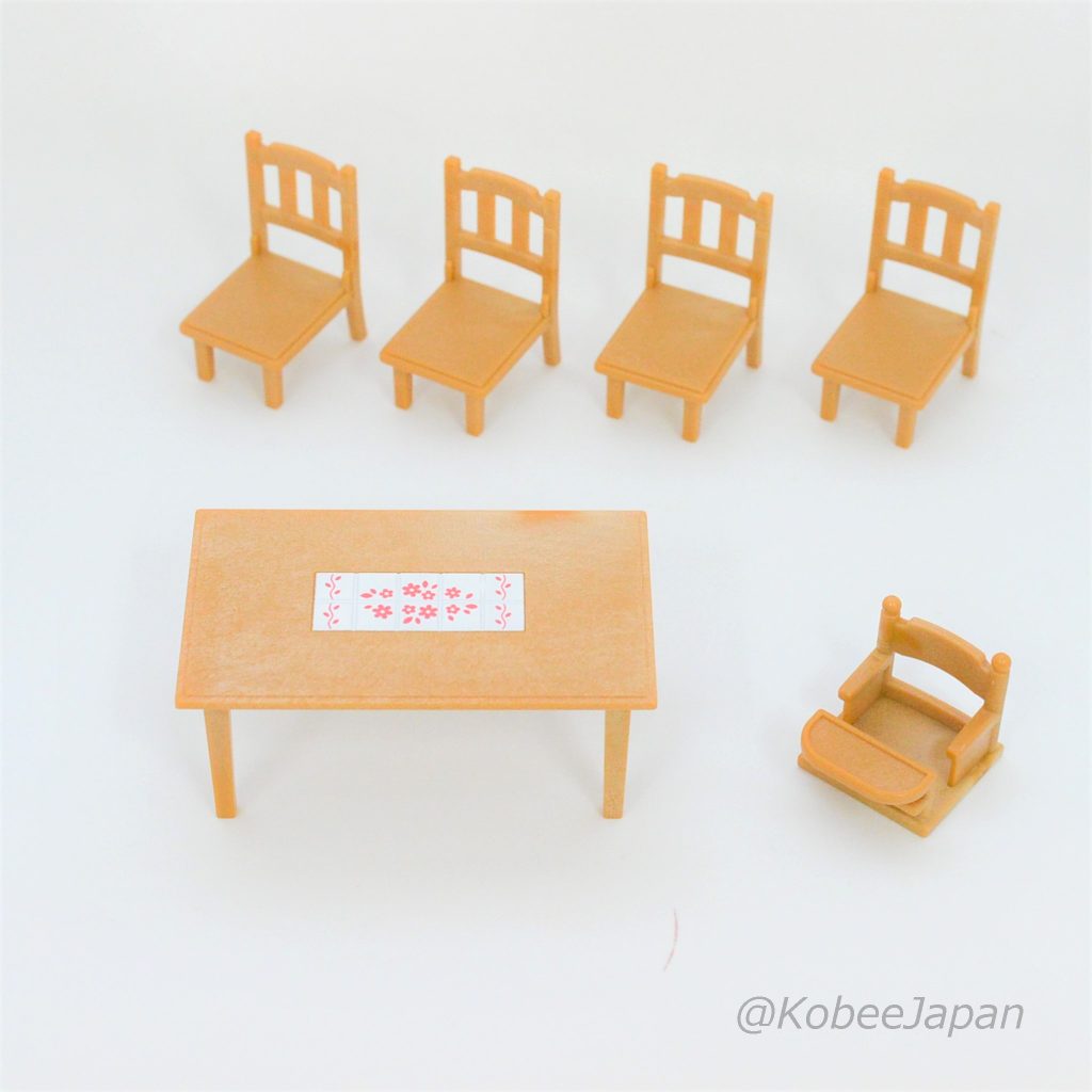 Conjunto de Mesa de Comedor KA-412 Sylvanian Families Calico Critters