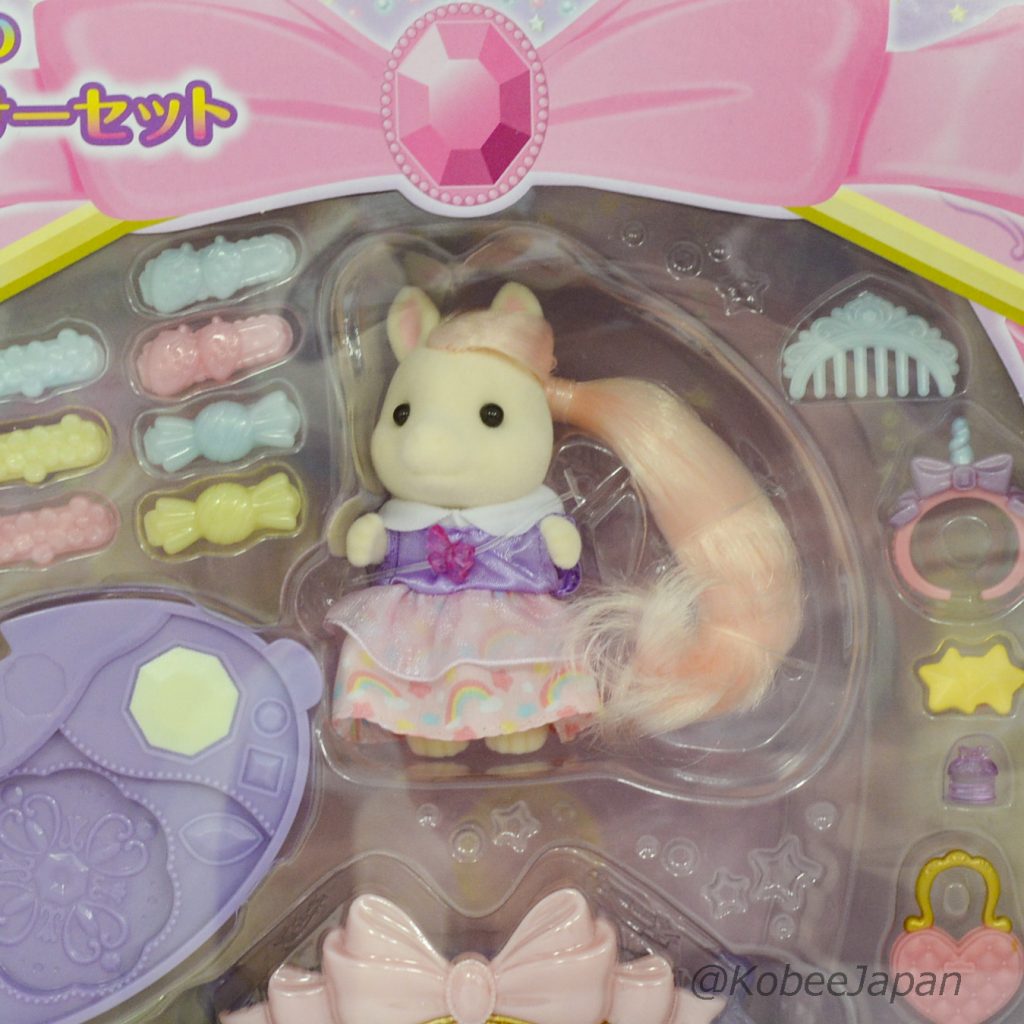 Ensemble coiffeuse poney élégant 2022 FU-18 Familles Sylvanian Calico Critters