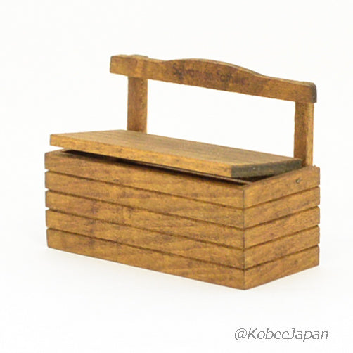 مقعد تخزين خشبي بتصميم الزمن القديم M-07 1986 عائلات سيلفانيان كاليكو كريترز