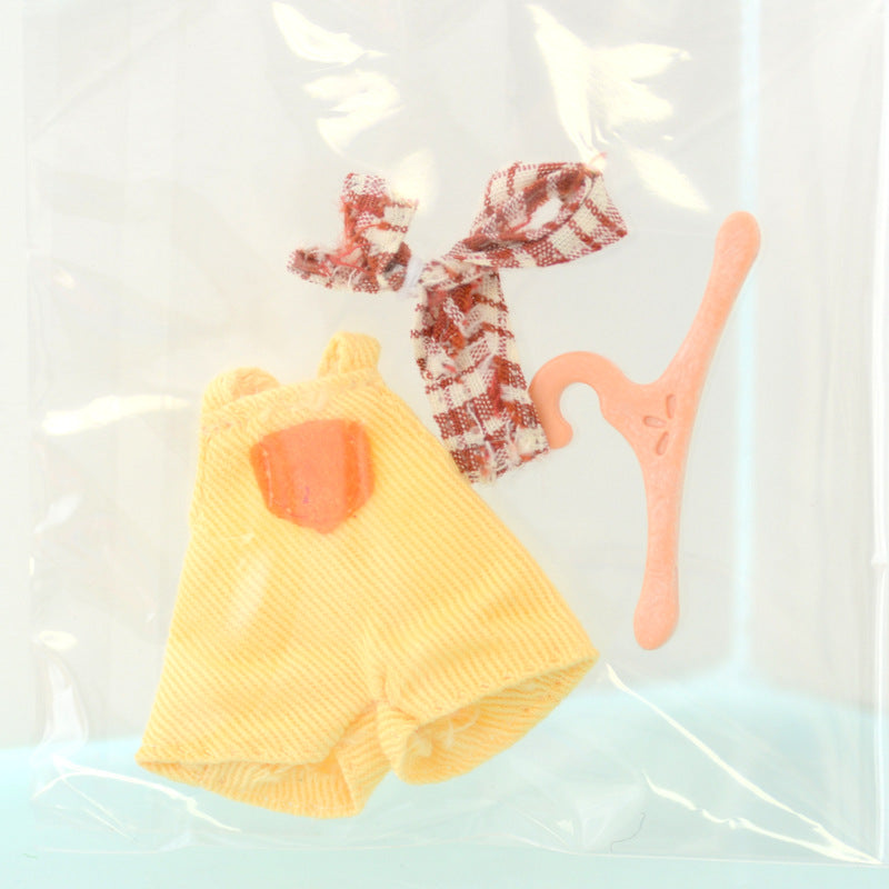 Salopette jaune pour garçon Sylvanian Families Calico Critters