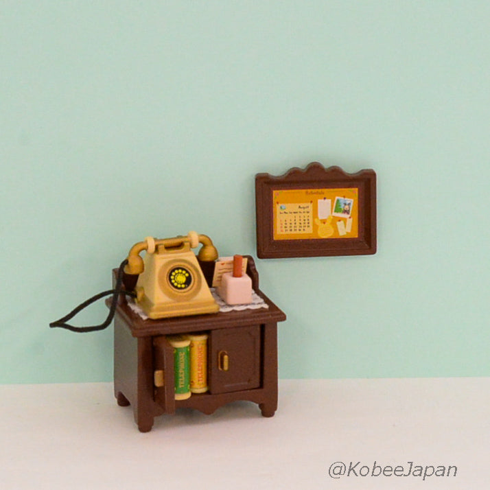 Conjunto de Teléfono Retro KA-501 Sylvanian Families Calico Critters