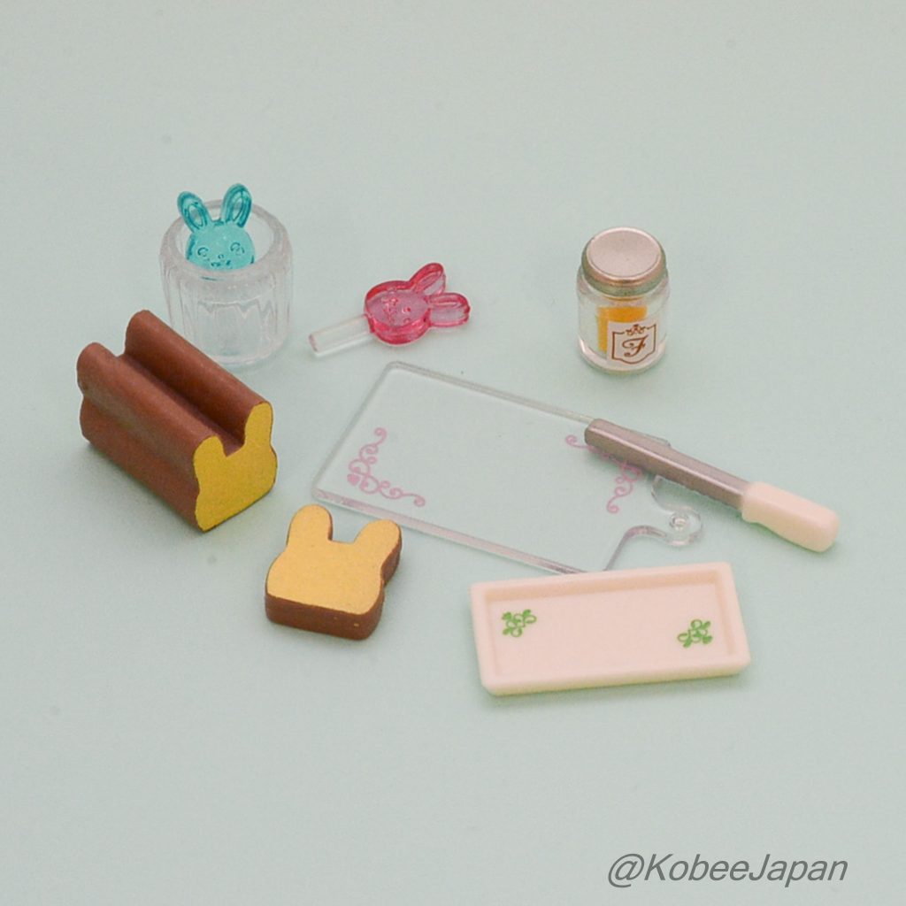 Cápsulas Toy Tienda De Pasteles En El Bosque 3 Juego De 4 Piezas Sylvanian Families Calico Critters