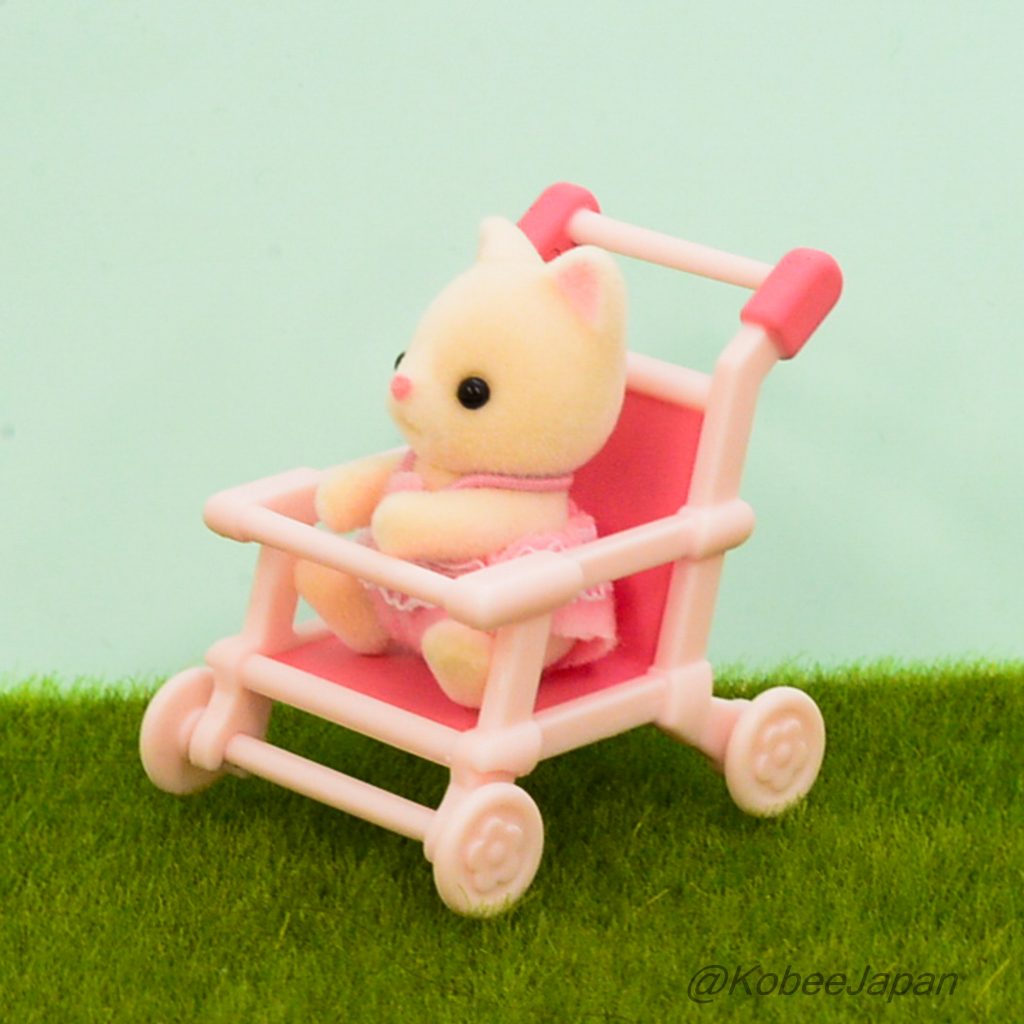 Serie Bebé y Cochecito Gato Seda Sylvanian Families Calico Critters