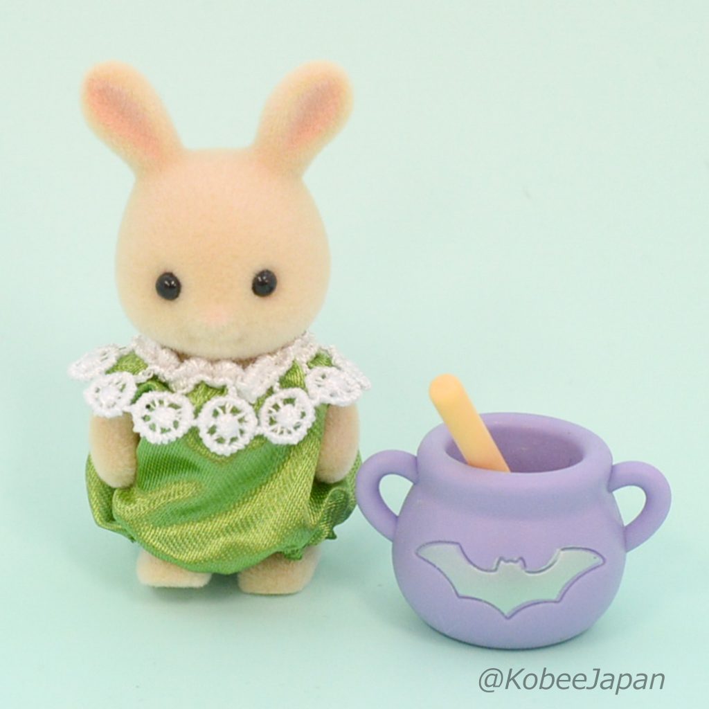 مجموعة شخصيات السلسلة السحرية للأطفال كاملة 8 قطع عائلات سيلفانيان كاليكو كريترز