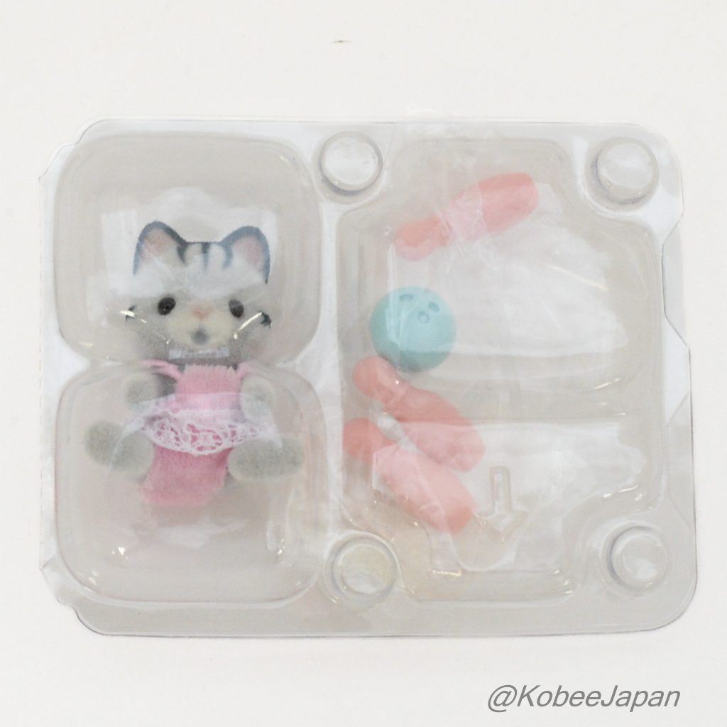 Série Fête Bébé Chat Grisâtre Sylvanian Families Calico Critters