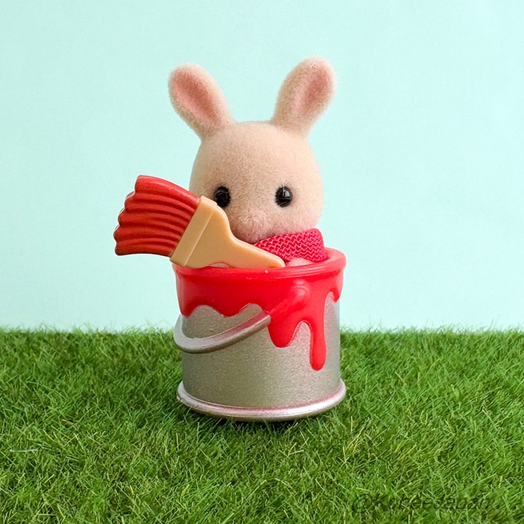 Série Amoureux de l'Artisanat Bébé Petit Lapin de Lait Bébé avec Peinture Rouge 2025 Familles Sylvanian Calico Critters