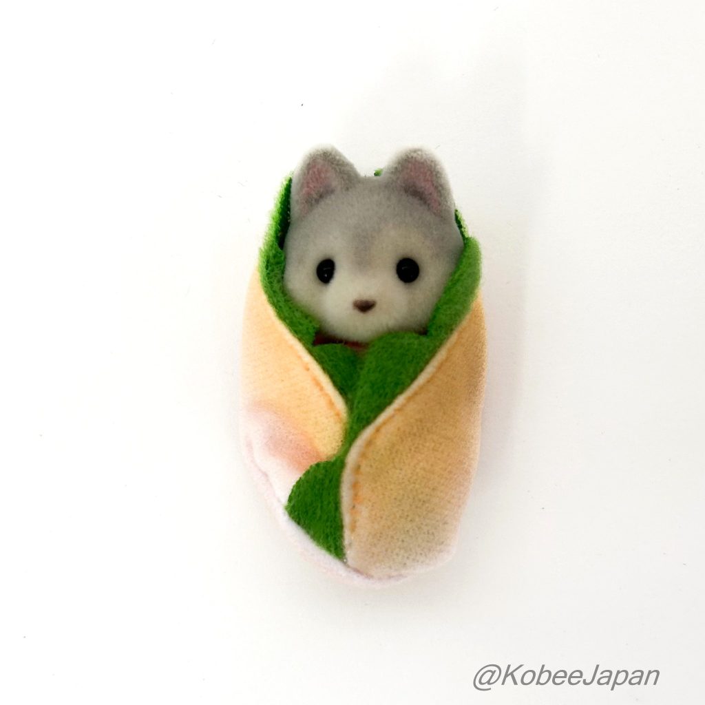 Deliciosa Serie Desfile Pequeño Husky Bebé Familymart 2024 Familias Sylvanian Crítters Calico