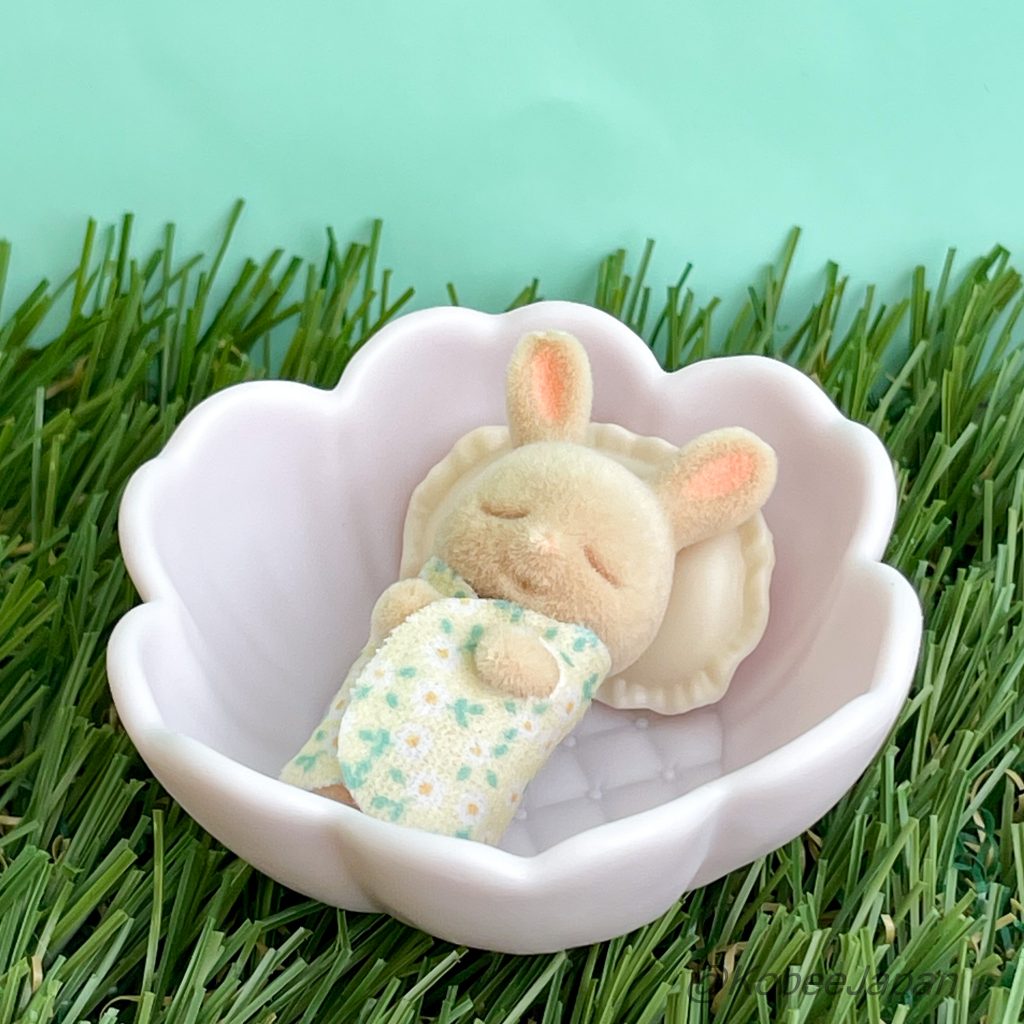 Baby and Flower Bed Set Milk Rabbit Small Baby 2025 Sylvanian Families Calico Critters