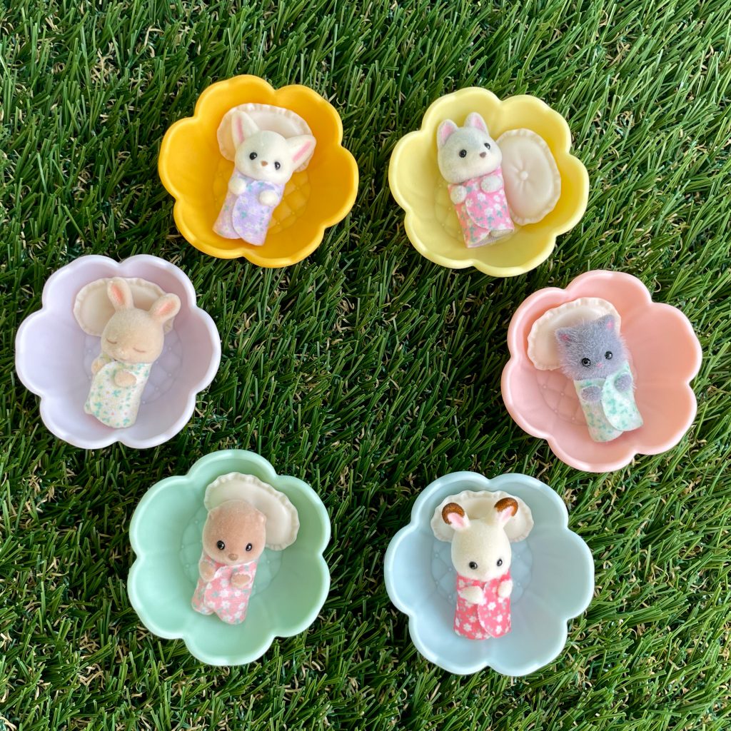 Baby et ensemble de lit pour fleurs Lapin chocolat Petit bébé 2025 Familles Sylvanian Calico Critters