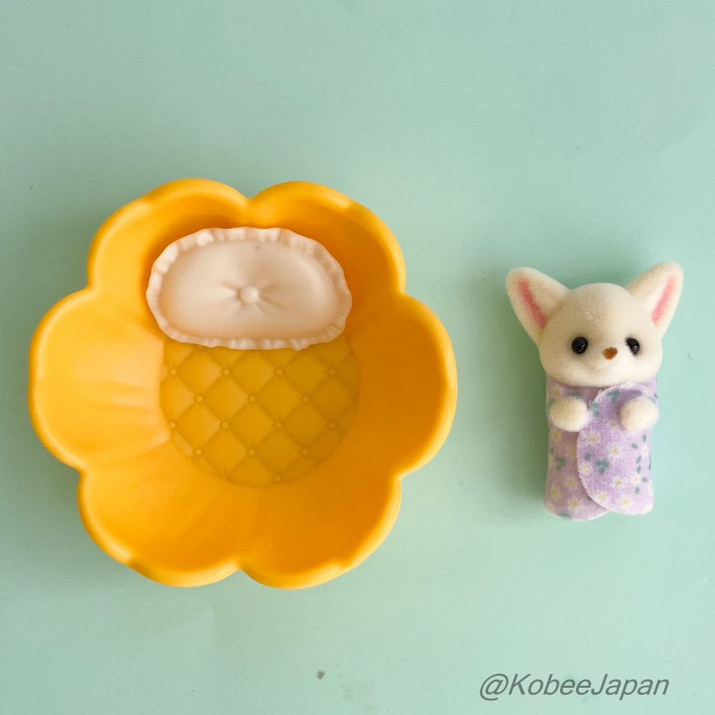 Baby and Flower Bed Set Fennec Small Baby 2025 Sylvanian Families Calico Critters