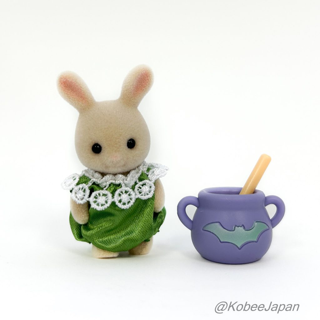 Serie de Bebé Mágico Conejo de Leche con Caldero Familias Sylvanian Calico Critters