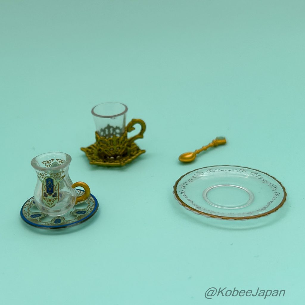 Collection de vaisselle 7 verres Chai pour maison de poupée Re-ment