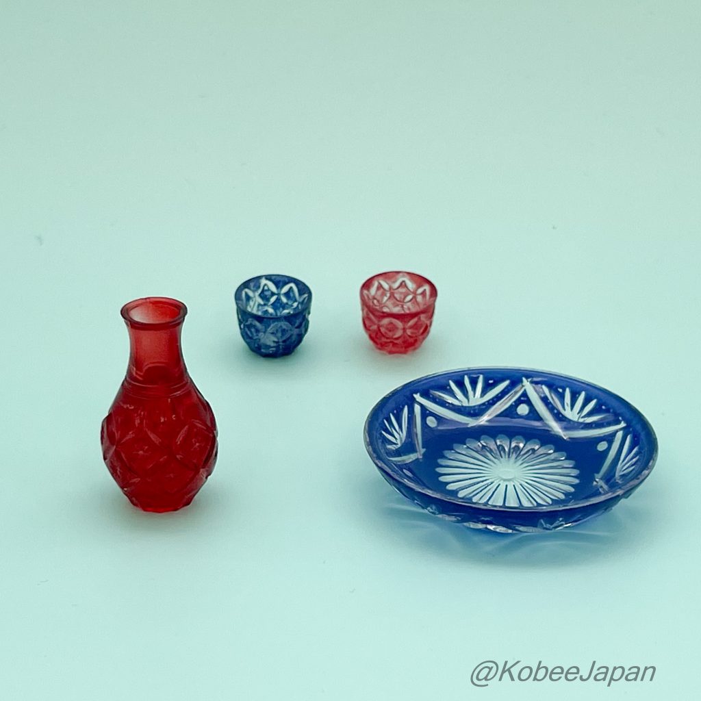Collection de vaisselle 3 Verre taillé Kiriko pour maison de poupée Re-ment