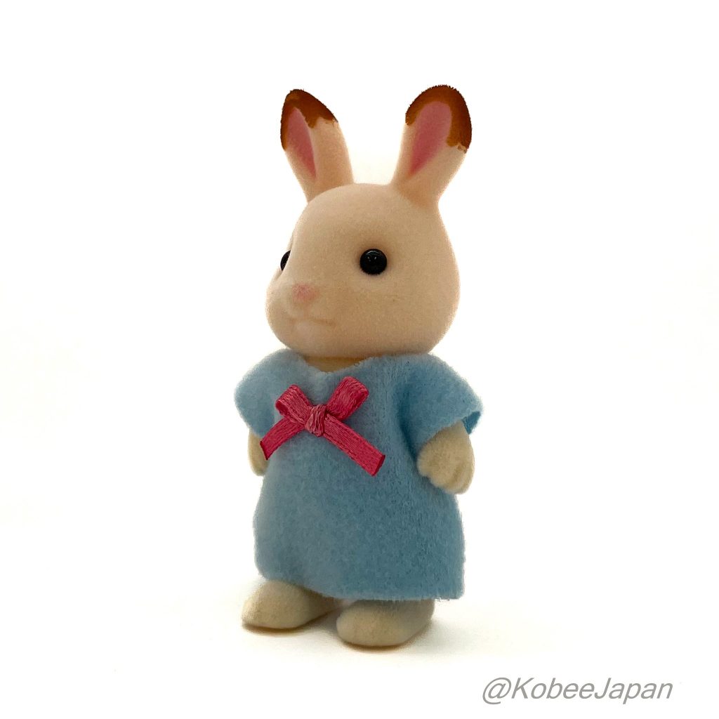 Décoration de Robe Lapin en Chocolat Bleu Sylvanian Families Calico Critters