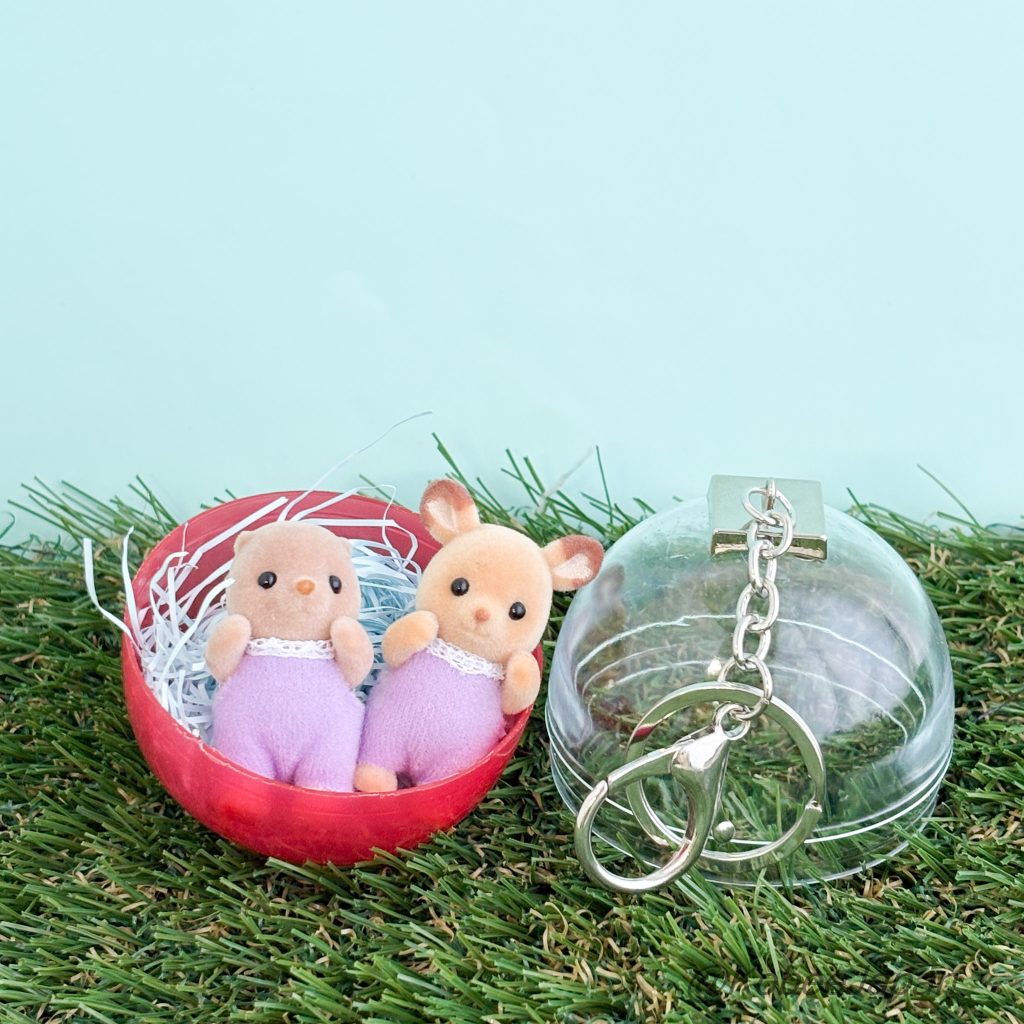 Capsule Keychain Portable Display Case Red