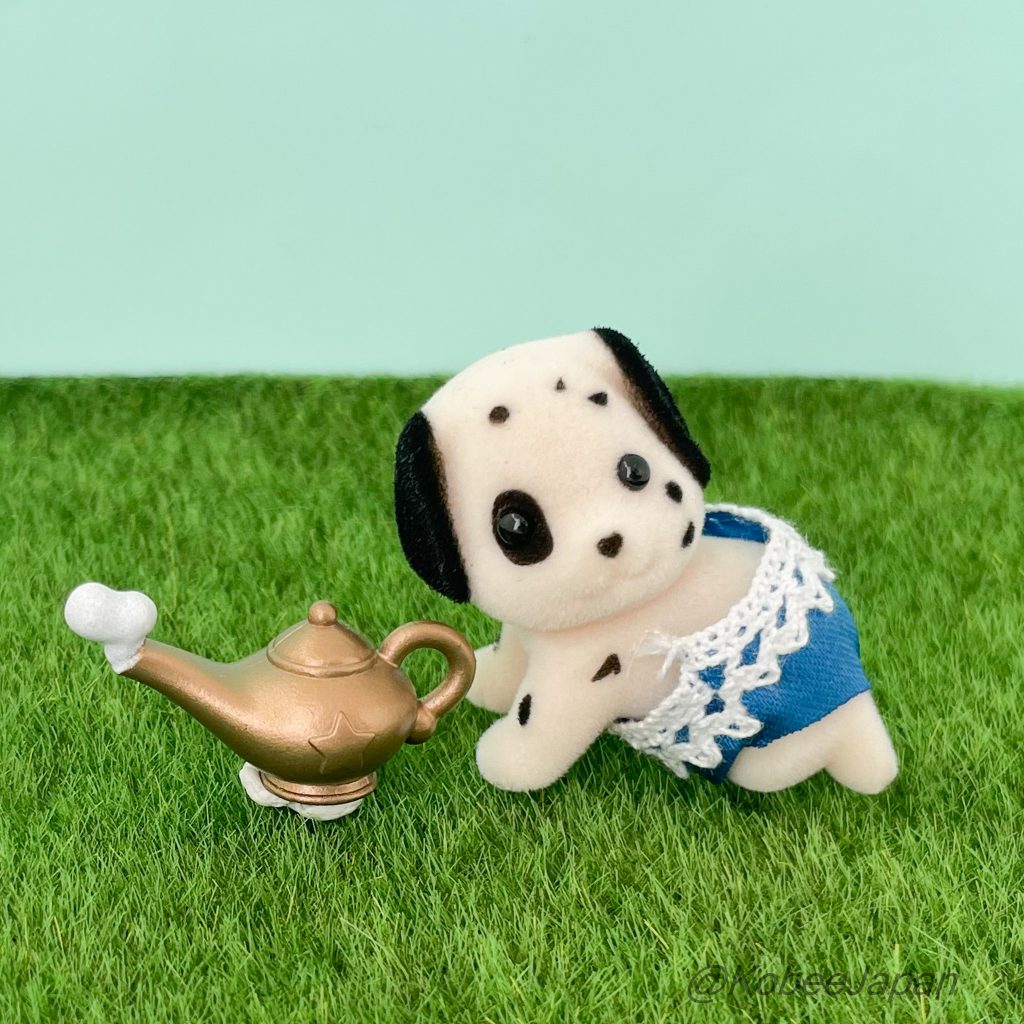 Serie de Bebé Mágico Cachorro Dálmata con Lámpara Mágica Familias Sylvanian Calico Critters
