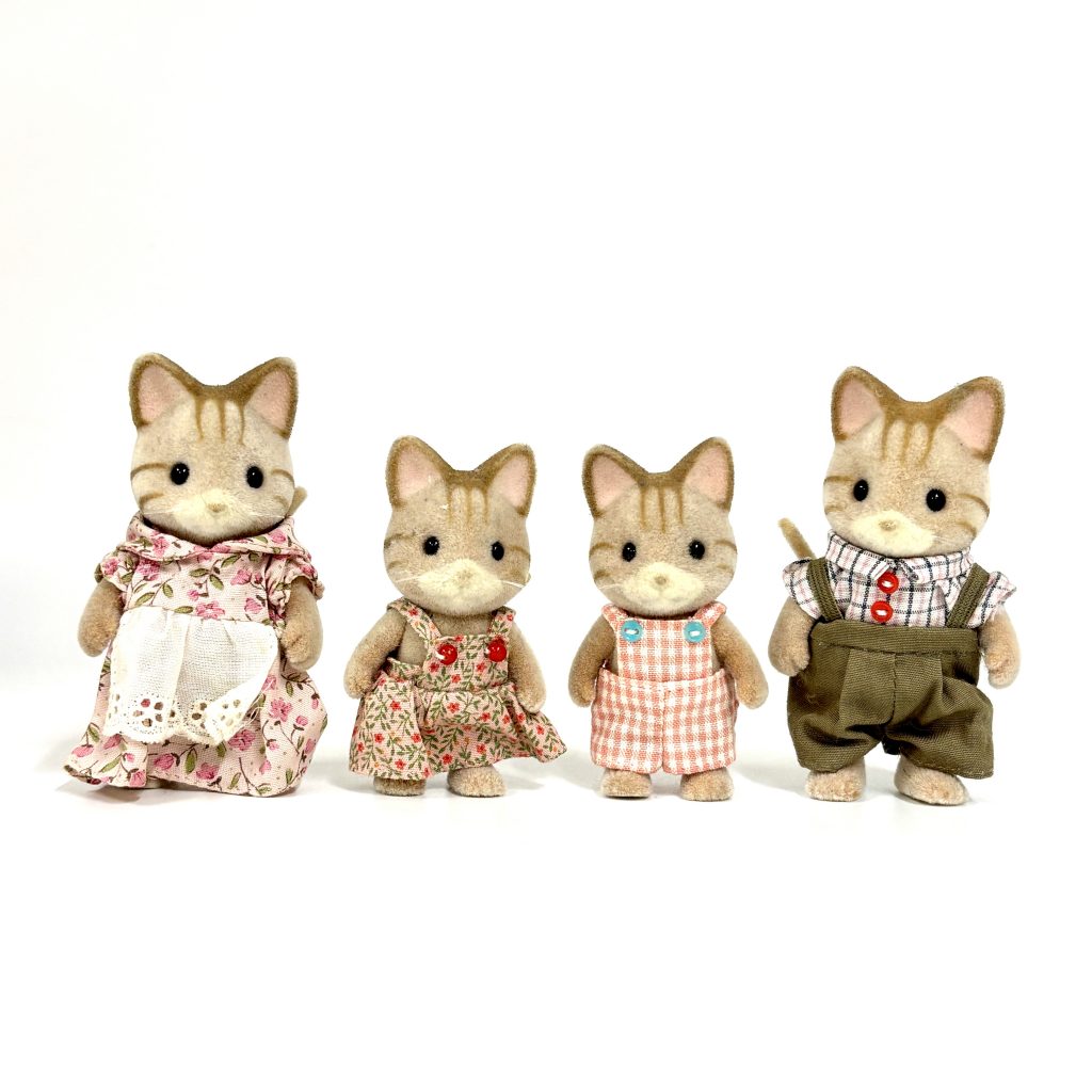 Familia de gatos atigrados usada FS-26 Sylvanian Families Calico Critters