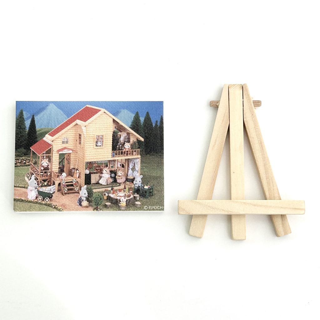 تصميم معرض الذكرى الأربعين لـ Mini Canvas بيت بلدة مع سقف أحمر Sylvanian Families Calico Critters