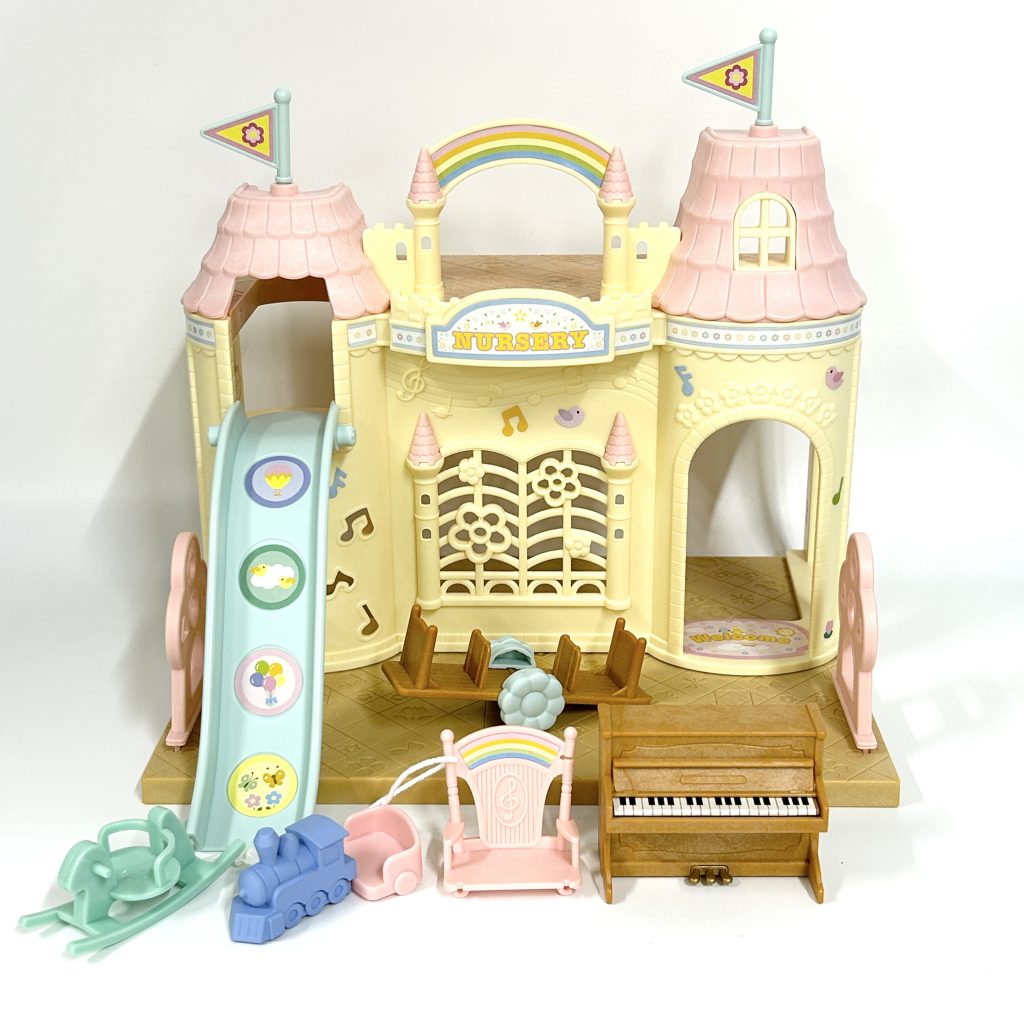 D'occasion Exclusivité Toysrus : coffret cadeau école maternelle 18-YOT Sylvanian Families Calico Critters