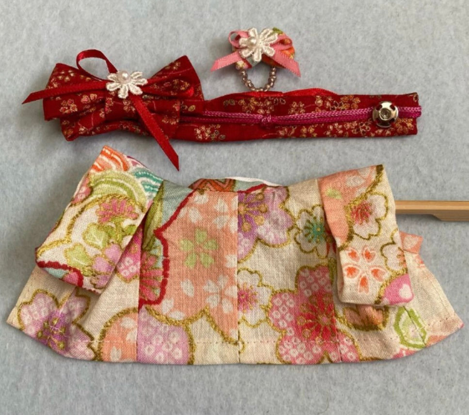 Kimono Sakura rose clair pour mère fait main