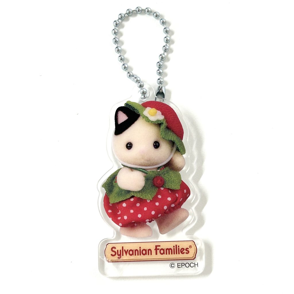 ميدالية مفاتيح أكريليك للأطفال: فراولة وقط فحمي 2026 Sylvanian Families Calico Critters