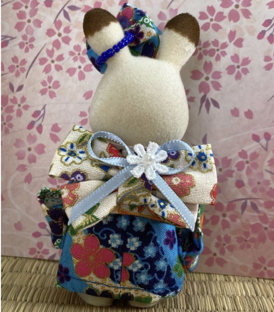 Kimono floral bleu pour mère fait main