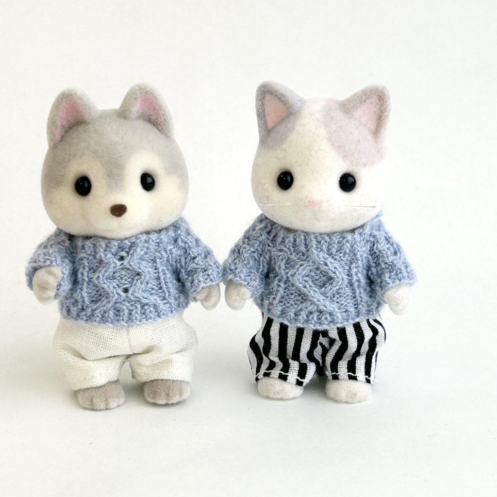 Ensemble pull tricoté bleu fait main