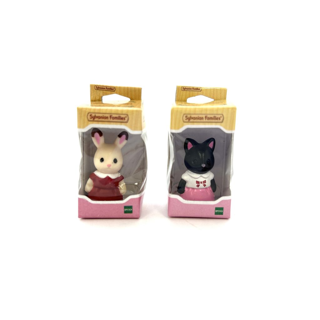 COLECCIÓN DE FIGURAS DE JUGUETE CUPSULES CONEJO DE CHOCOLATE GATO DE MEDIANOCHE Sylvanian Families