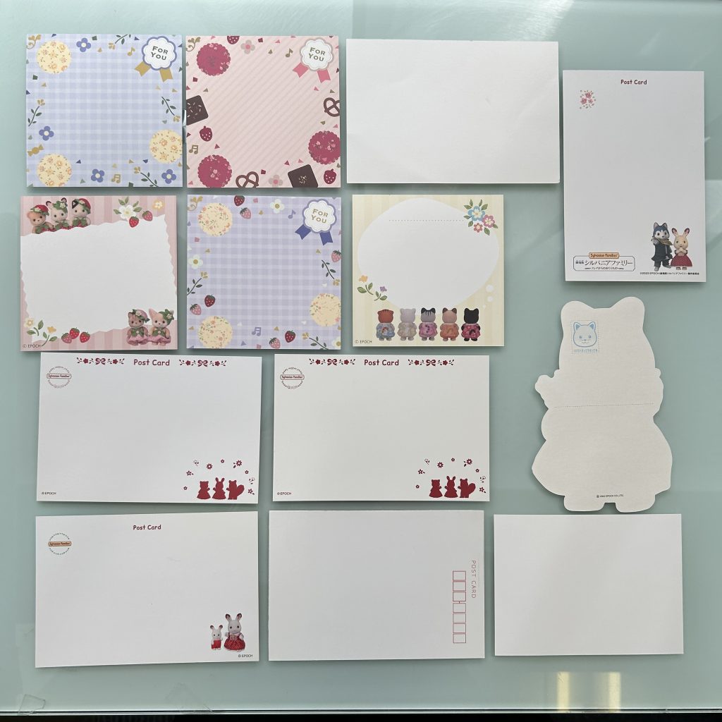 JUEGO DE BLOC DE NOTAS DE POSTALES Y CARTULINA A Epoch Japan Sylvanian Families