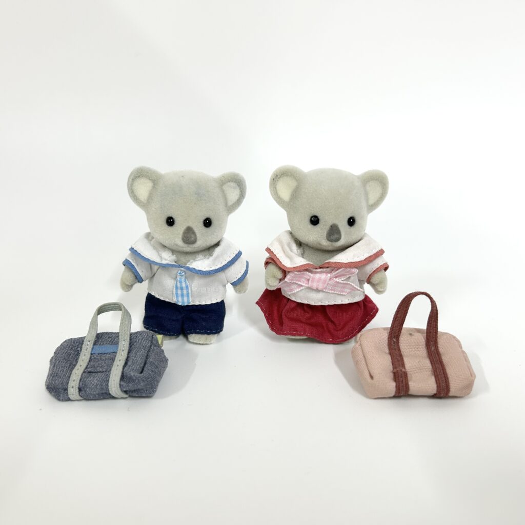 مستعمل: ولد وبنت كوالا من Sylvanian Families Calico Critters